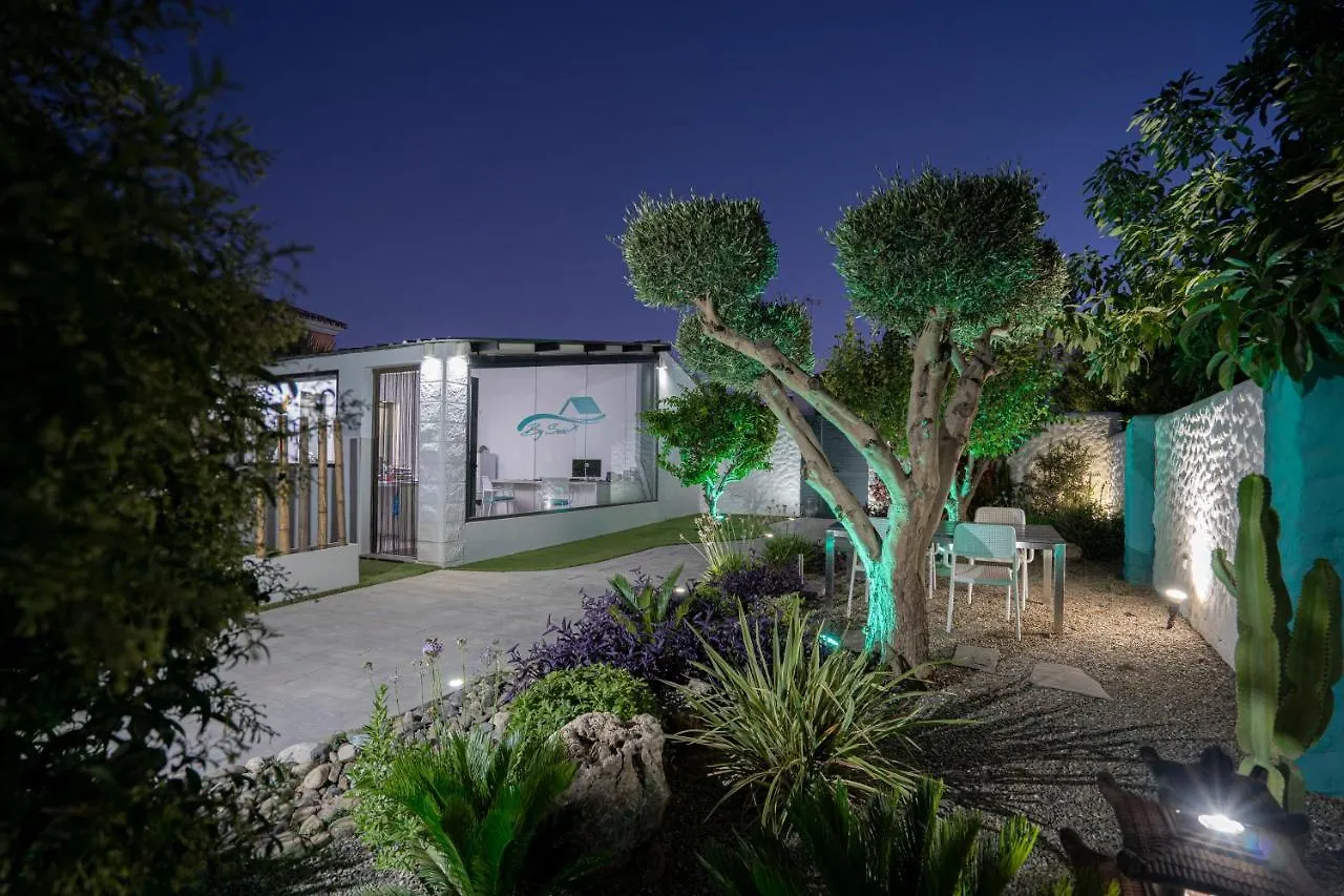 Villa Mamba By Seric,15' Walking To The Beach Torremolinos 0*,  Spain