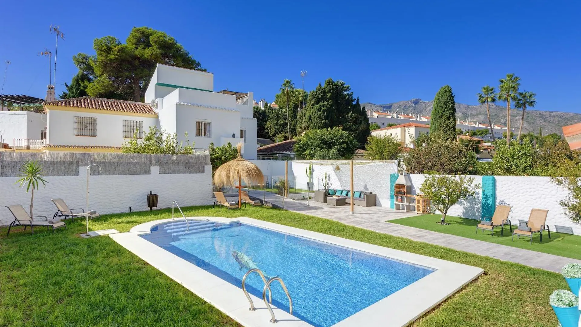 Villa Mamba By Seric,15' Walking To The Beach Torremolinos